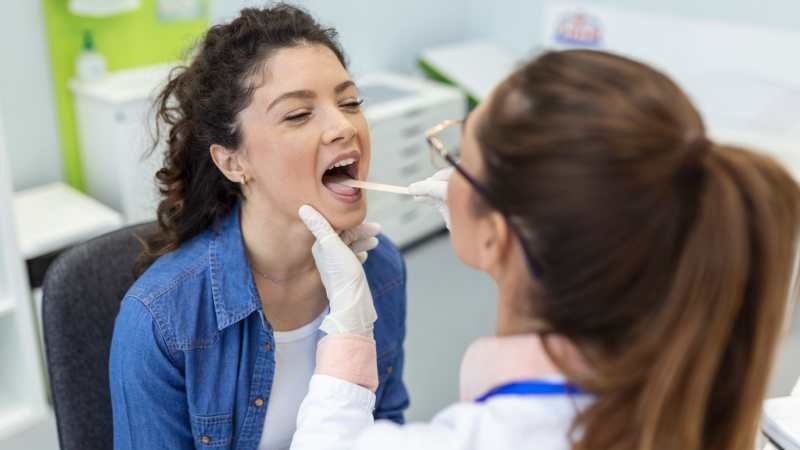 How Long Is Tonsillitis Contagious?