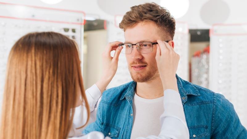 first time seeing an eye specialist