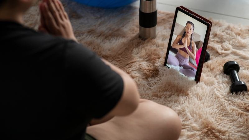 What Is an "Online Therapy Chatbot for Wellness? A Complete Guide"