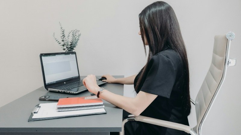 Poor Posture and Neck Pain