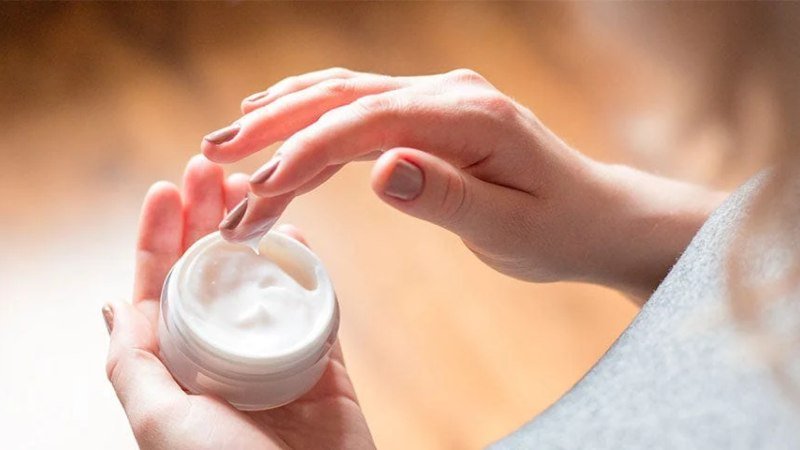 The Essential Guide to Skin Hydration